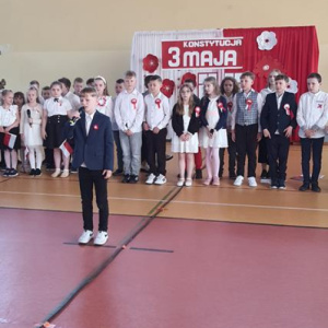 Uroczysty apel z okazji Świąt Majowych