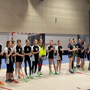 Mistrzostwa powiatu w unihokeju dziewcząt