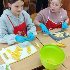 NA EDUKACJI ZDROWOTNEJ – ZDROWO I OWOCOWO