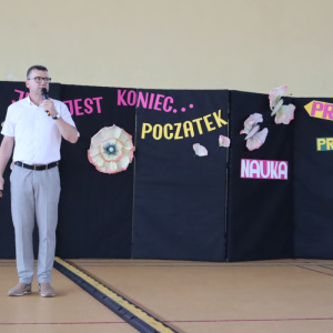 Tyle było dni.... - ósmoklasiści absolwentami