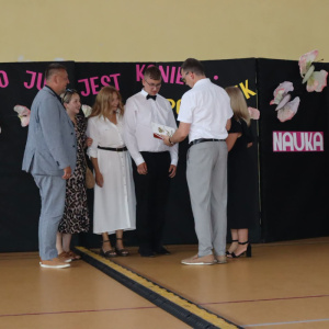 Tyle było dni.... - ósmoklasiści absolwentami