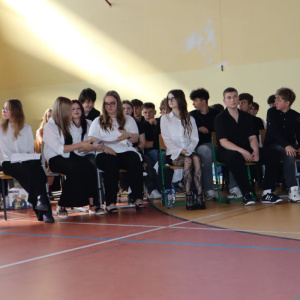 Tyle było dni.... - ósmoklasiści absolwentami
